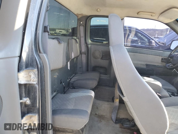 2005 GMC Canyon SLE Z85 with VIN 1GTCS196558171064, listed as a Copart auction lot 48133785 with 211,982 mi miles and Clean Title. Bid and sale history available at carsss.com. Image 10.