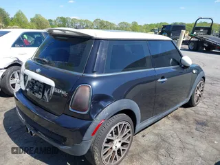 2009 MINI Hardtop S with VIN WMWMF73509TW82466, listed as a IAAI auction lot 42056740 with 113,755 mi miles and . Bid and sale history available at DreamBid. Image 4.
