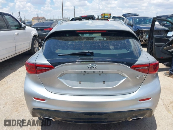 2017 Infiniti QX30 Premium с VIN SJKCH5CP5HA027550, выставлен на аукционе IAAI как лот 42207329 с пробегом 59 858 миль миль и . История ставок и продаж доступна на DreamBid. Изображение 16.