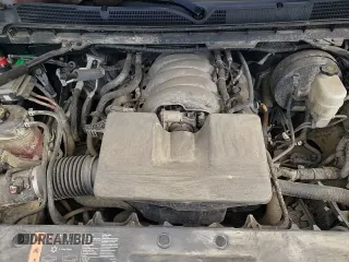 2018 Chevrolet Silverado 1500 LT z VIN 1GCVKREH2JZ363495, wystawiony jako Copart lot #80777585 z przebiegiem 56 884 mil mil oraz Szkoda całkowita • Salvage title. Historia ofert i sprzedaży dostępna na DreamBid. Obrazek 13.