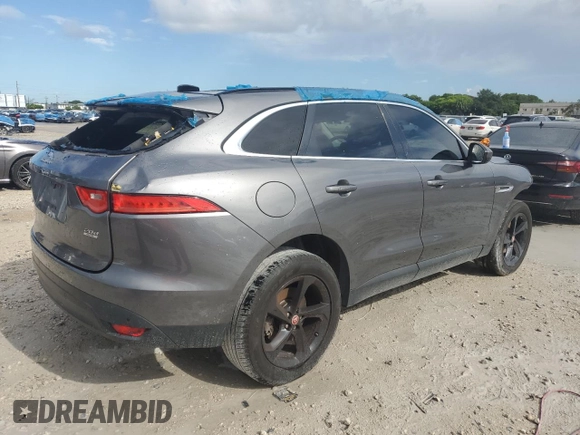 2017 Jaguar F-Pace 20d Prestige with VIN SADCK2BN6HA883222, listed as a Copart auction lot 62474185 with Not provided miles and Salvage title. Bid and sale history available at DreamBid. Image 3.