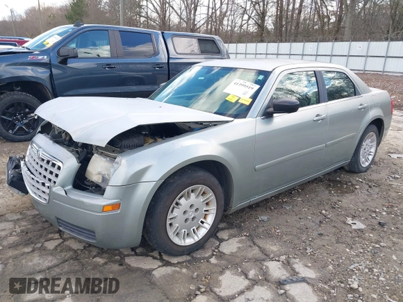 2005 Chrysler 300 with VIN 2C3JA43R05H137403, listed as a IAAI auction lot 41399519 with 135,044 mi miles. Bid and sale history available at carsss.com. Image 17.