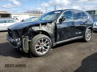 2024 BMW X5 xDrive40i with VIN 5UX23EU09R9V63532, listed as a Copart auction lot 49630695 with 22,288 mi miles and Salvage Title. Bid and sale history available at carsss.com. Image 1.