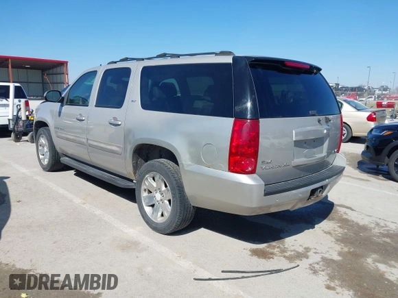 2007 GMC Yukon XL SLT with VIN 1GKFK16337J282185, listed as a IAAI auction lot 41738290 with 295,458 mi miles. Bid and sale history available at carsss.com. Image 3.
