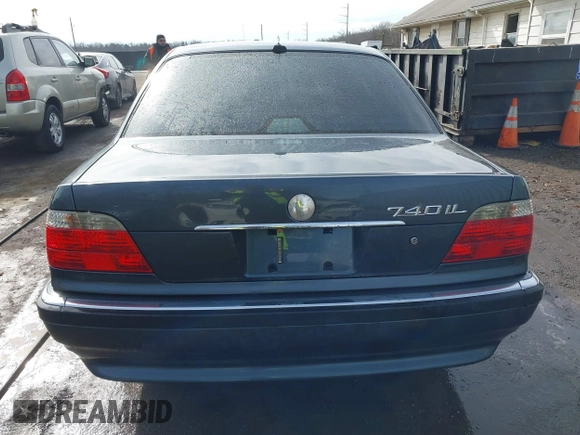 2001 BMW 7 Series 740iL with VIN WBAGH83491DP28749, listed as a IAAI auction lot 41440556 with 198,734 mi miles. Bid and sale history available at carsss.com. Image 16.