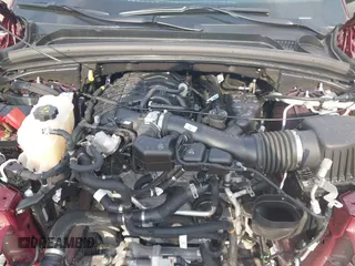 2025 Jeep Grand Cherokee Laredo z VIN 1C4RJHAG5S8657198, wystawiony jako IAAI lot #42146067 z przebiegiem 5186 mil mil oraz . Historia ofert i sprzedaży dostępna na DreamBid. Obrazek 10.