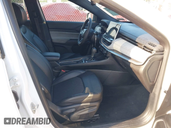2024 Jeep Compass Latitude with VIN 3C4NJDBN5RT607238, listed as a IAAI auction lot 42732895 with 43,063 mi miles and . Bid and sale history available at DreamBid. Image 5.