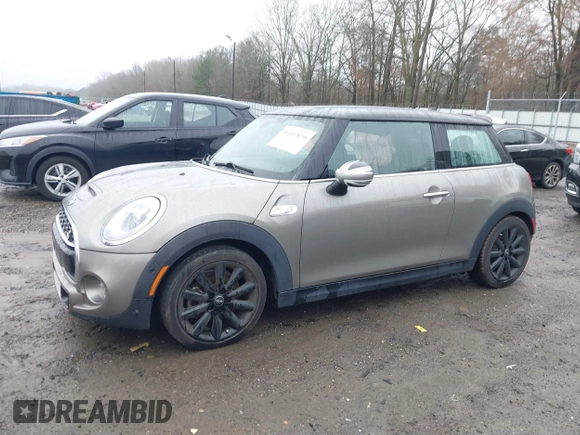 2018 MINI Hardtop Cooper S with VIN WMWXP7C59J2A47723, listed as a IAAI auction lot 41497829 with 31,461 mi miles and . Bid and sale history available at DreamBid. Image 14.