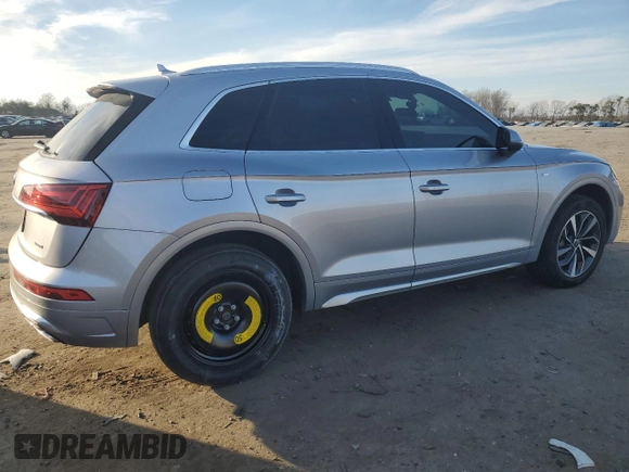 2022 Audi Q5 S line Premium Plus with VIN WA1EAAFY0N2109148, listed as a Copart auction lot 46597205 with 31,851 mi miles and Salvage Title. Bid and sale history available at carsss.com. Image 3.