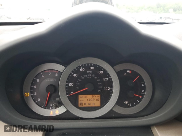 2007 Toyota RAV4 Limited with VIN JTMZK31VX75014305, listed as a Copart auction lot 55990915 with 135,215 mi miles and Salvage title. Bid and sale history available at DreamBid. Image 9.