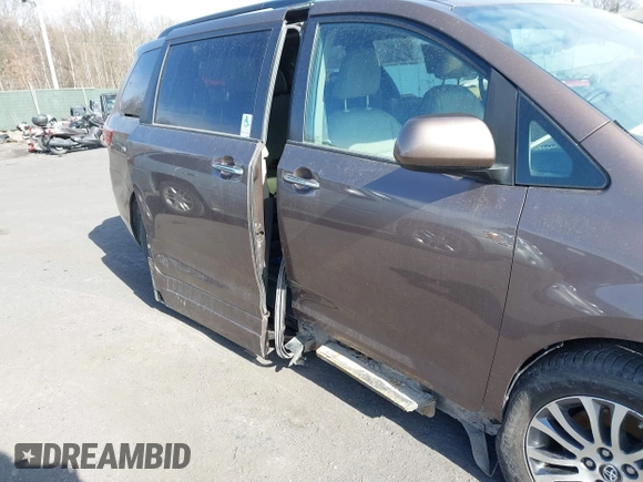 2020 Toyota Sienna XLE Auto Access Seat with VIN 5TDYZ3DCXLS050310, listed as a IAAI auction lot 41469930 with 77,370 mi miles and . Bid and sale history available at DreamBid. Image 6.