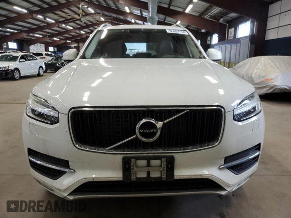 2016 Volvo XC90 Momentum with VIN YV4102XK2G1081799, listed as a Copart auction lot 85867184 with 92,638 mi miles and Clean Title. Bid and sale history available at carsss.com. Image 5.