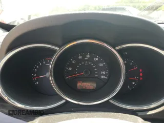 2012 Kia Sorento LX z VIN 5XYKT3A60CG200444, wystawiony jako Copart lot #60508715 z przebiegiem 47 935 mil mil oraz Czysty tytuł • Clean title. Historia ofert i sprzedaży dostępna na DreamBid. Obrazek 9.
