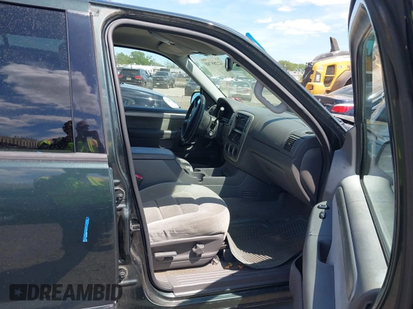 2004 Ford Explorer XLT with VIN 1FMDU73K14ZA21870, listed as a IAAI auction lot 42289788 with 151,829 mi miles and . Bid and sale history available at DreamBid. Image 5.