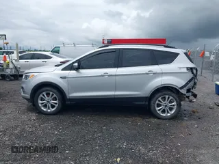 2018 Ford Escape SE с VIN 1FMCU0GD2JUC50470, выставлен на аукционе IAAI как лот 42172121 с пробегом 103 357 миль миль и . История ставок и продаж доступна на DreamBid. Изображение 15.
