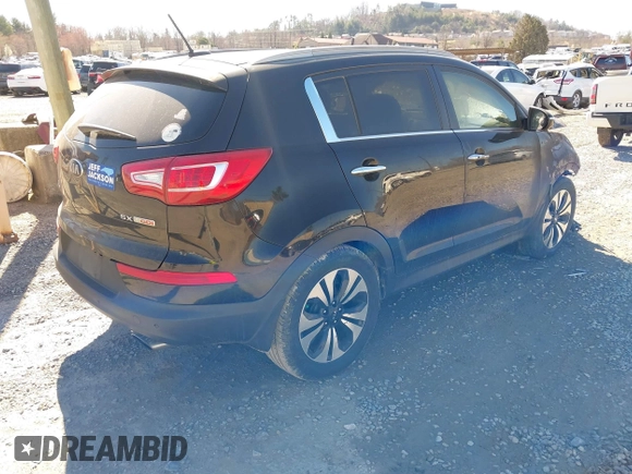2013 Kia Sportage SX with VIN KNDPCCA68D7374637, listed as a IAAI auction lot 41810746 with Not Provided miles and . Bid and sale history available at carsss.com. Image 4.
