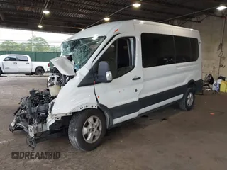 2020 Ford Transit Passenger XL z VIN 1FBAX2C83LKA24741, wystawiony jako IAAI lot #42456148 z przebiegiem Nie podano mil oraz . Historia ofert i sprzedaży dostępna na DreamBid. Obrazek 2.