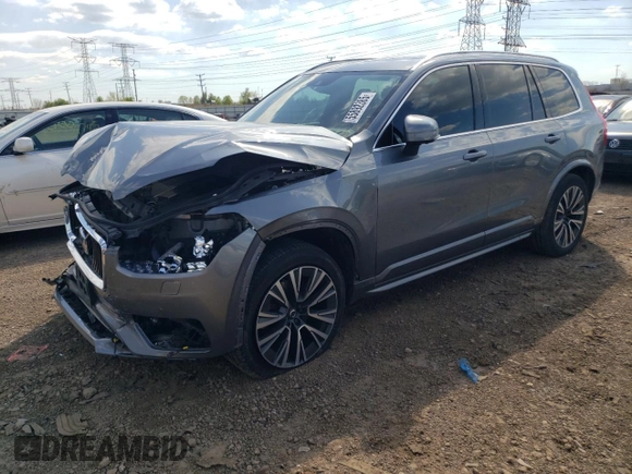 2020 Volvo XC90 Momentum z VIN YV4A22PK2L1593096, wystawiony jako Copart lot #55892385 z przebiegiem 53 559 mil mil oraz Szkoda całkowita • Salvage title. Historia ofert i sprzedaży dostępna na DreamBid. Obrazek 1.