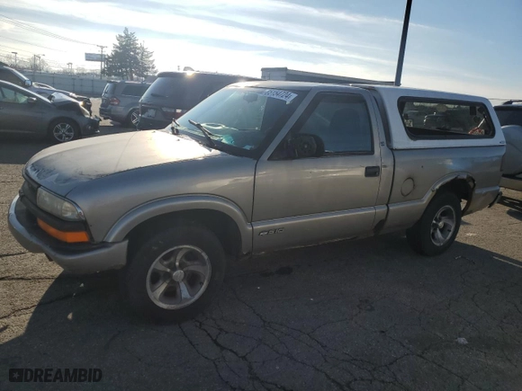 2000 Chevrolet S-10 LS with VIN 1GCCS1444YK108860, listed as a Copart auction lot 85154724 with 378,810 mi miles and Clean Title. Bid and sale history available at carsss.com. Image 1.
