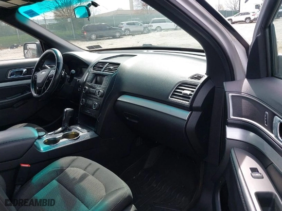 2016 Ford Explorer XLT with VIN 1FM5K8DH0GGB93259, listed as a IAAI auction lot 41947686 with NaN miles. Bid and sale history available at carsss.com. Image 5.
