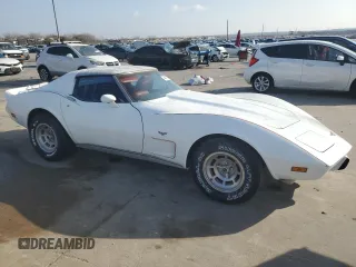 1977 Chevrolet Corvette with VIN 1Z37L7S435042, listed as a Copart auction lot 44217135 with 72,182 mi miles and Clean title. Bid and sale history available at DreamBid. Image 4.