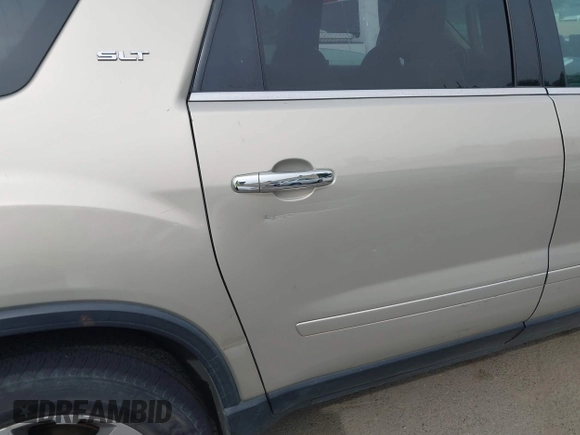 2012 GMC Acadia SLT1 with VIN 1GKKRRED4CJ135970, listed as a IAAI auction lot 42121346 with 178,550 mi miles. Bid and sale history available at carsss.com. Image 12.
