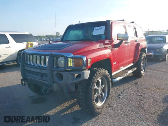 2006 Hummer H3 with VIN 5GTDN136068173903, listed as a IAAI auction lot 42105902 with 215,303 mi miles. Bid and sale history available at carsss.com. Image 2.