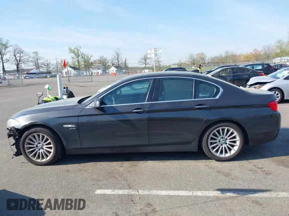 2011 BMW 5 Series 535i xDrive with VIN WBAFU7C54BC879032, listed as a IAAI auction lot 42081336 with 118,023 mi miles and . Bid and sale history available at DreamBid. Image 15.