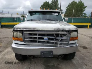 1997 Ford F-250 z VIN 3FTHF26H1VMA08574, wystawiony jako Copart lot #61541455 z przebiegiem Nie podano mil oraz Szkoda całkowita • Salvage title. Historia ofert i sprzedaży dostępna na DreamBid. Obrazek 5.