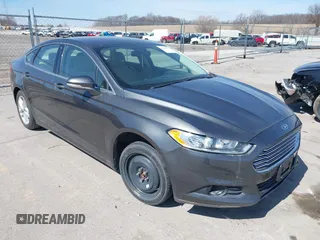2016 Ford Fusion SE z VIN 3FA6P0HD2GR284745, wystawiony jako IAAI lot #41874572 z przebiegiem 184 765 mil mil oraz . Historia ofert i sprzedaży dostępna na DreamBid. Obrazek 1.