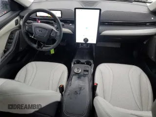 2022 Ford Mustang Mach-E Premium с VIN 3FMTK3R72NMA03426, выставлен на аукционе Copart как лот 86403874 с пробегом 25 891 миль миль и Списание • Salvage title. История ставок и продаж доступна на DreamBid. Изображение 8.