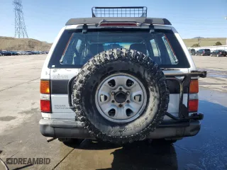 1993 Nissan Pathfinder SE with VIN JN8HD17Y0PW131143, listed as a Copart auction lot 51848005 with 552,200 mi miles and Clean Title. Bid and sale history available at carsss.com. Image 6.