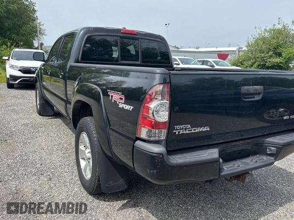 2010 Toyota Tacoma с VIN 5TEMU4FN4AZ716255, выставлен на аукционе Copart как лот 58929875 с пробегом 223 768 миль миль и Чистый • Clean title. История ставок и продаж доступна на DreamBid. Изображение 3.