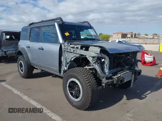 2023 Ford Bronco с VIN 1FMEE5DHXPLB80726, выставлен на аукционе IAAI как лот 42054200 с пробегом 12 921 миль миль и . История ставок и продаж доступна на DreamBid. Изображение 1.