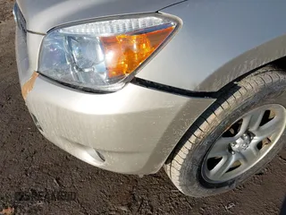 2008 Toyota RAV4 with VIN JTMBD33V685202183, listed as a IAAI auction lot 41766684 with 152,580 mi miles. Bid and sale history available at carsss.com. Image 6.