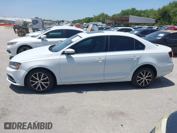 2017 Volkswagen Jetta SE с VIN 3VWDB7AJ4HM237494, выставлен на аукционе IAAI как лот 42765657 с пробегом 198 341 миль миль и . История ставок и продаж доступна на DreamBid. Изображение 14.