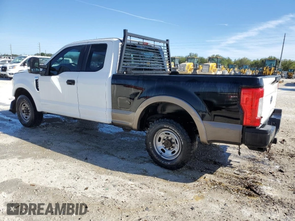 2017 Ford F-250 XLT with VIN 1FT7X2A62HED58949, listed as a Copart auction lot 87356484 with 180,805 mi miles and Salvage title. Bid and sale history available at DreamBid. Image 2.
