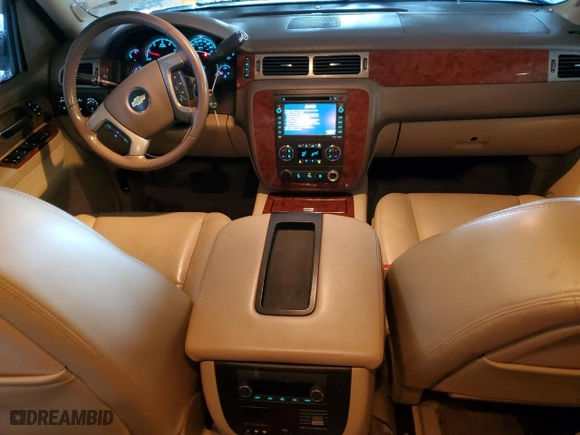 2011 Chevrolet Avalanche LTZ with VIN 3GNTKGE30BG316846, listed as a Copart auction lot 48724005 with 168,256 mi miles and Salvage Title. Bid and sale history available at carsss.com. Image 8.