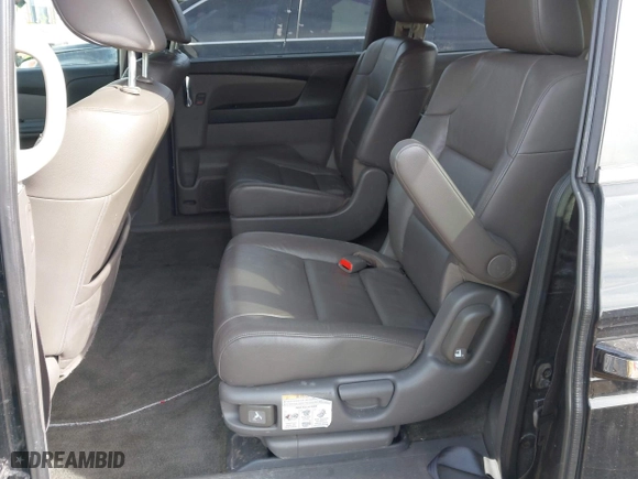 2016 Honda Odyssey EX-L with VIN 5FNRL5H61GB045982, listed as a IAAI auction lot 41587450 with 106,381 mi miles. Bid and sale history available at carsss.com. Image 8.