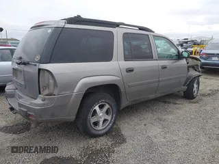2006 Chevrolet TrailBlazer LS with VIN 1GNET16S766125165, listed as a IAAI auction lot 41449234 with 188,518 mi miles and . Bid and sale history available at DreamBid. Image 4.