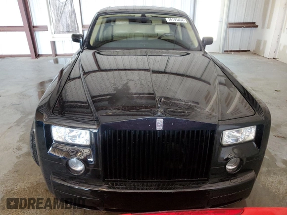 2004 Rolls-Royce Phantom z VIN SCA1S68494UX07032, wystawiony jako Copart lot #75199464 z przebiegiem Nie podano mil oraz Szkody całkowita. Historia ofert i sprzedaży dostępna na DreamBid. Obrazek 5.