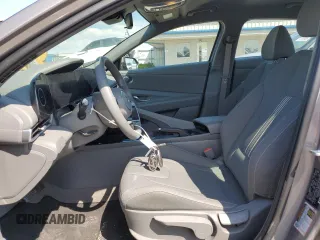 2024 Hyundai Elantra SEL z VIN KMHLM4DG2RU675916, wystawiony jako Copart lot #53043225 z przebiegiem 9 169 mil mil oraz Szkoda całkowita • Salvage title. Historia ofert i sprzedaży dostępna na DreamBid. Obrazek 7.