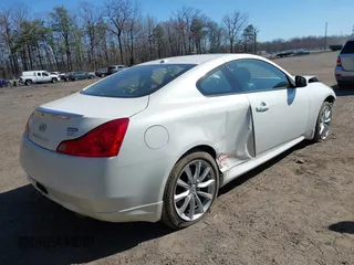 2011 Infiniti G37 Coupe x with VIN JN1CV6EL1BM262225, listed as a IAAI auction lot 41889322 with 105,782 mi miles. Bid and sale history available at carsss.com. Image 4.