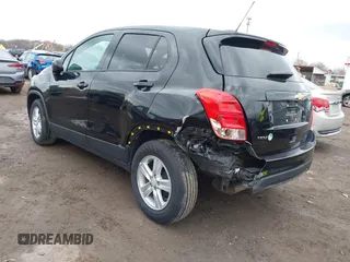 2020 Chevrolet Trax LS with VIN KL7CJKSB4LB074838, listed as a IAAI auction lot 41909289 with 77,471 mi miles. Bid and sale history available at carsss.com. Image 3.