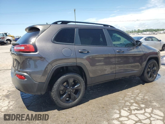 2018 Jeep Cherokee Latitude z VIN 1C4PJMCB7JD509688, wystawiony jako Copart lot #57351485 z przebiegiem 223 464 mil mil oraz Szkoda całkowita • Salvage title. Historia ofert i sprzedaży dostępna na DreamBid. Obrazek 3.