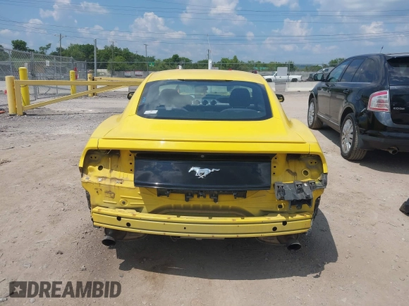 2015 Ford Mustang EcoBoost z VIN 1FA6P8TH1F5431521, wystawiony jako IAAI lot #42799574 z przebiegiem 147 337 mil mil oraz . Historia ofert i sprzedaży dostępna na DreamBid. Obrazek 16.