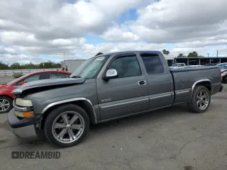 2000 Chevrolet Silverado 1500 with VIN 2GCEC19V5Y1389820, listed as a Copart auction lot 47005935 with 116,834 mi miles and Salvage Title. Bid and sale history available at carsss.com. Image 1.