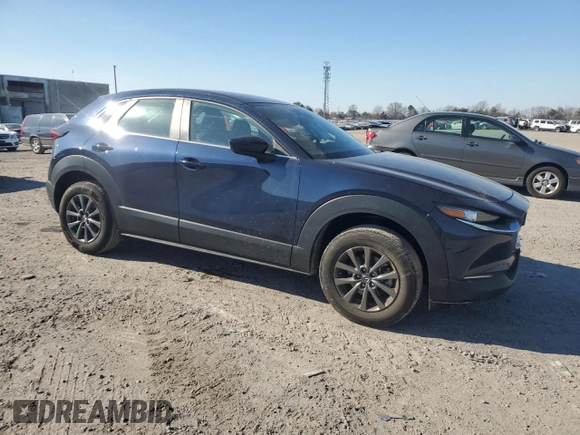 2022 Mazda CX-30 S with VIN 3MVDMBAL3NM440405, listed as a Copart auction lot 42310475 with 40,920 mi miles and Salvage title. Bid and sale history available at DreamBid. Image 4.