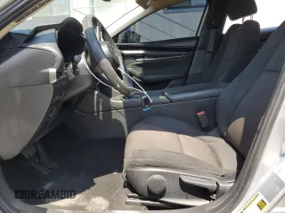 2019 Mazda 3 with VIN 3MZBPABL8KM112754, listed as a Copart auction lot 60616045 with 77,292 mi miles and Clean title. Bid and sale history available at DreamBid. Image 7.