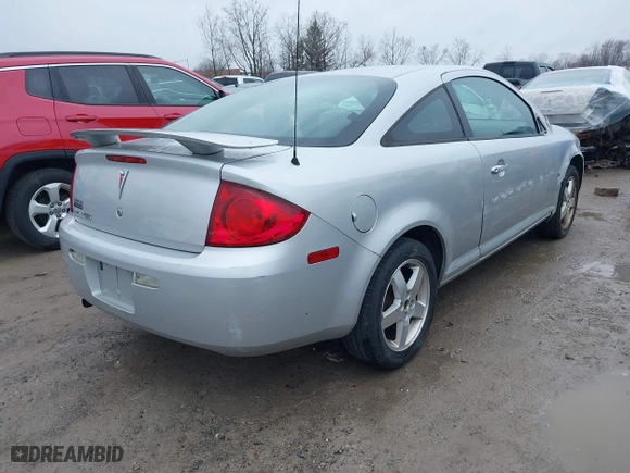 2007 Pontiac G5 with VIN 1G2AL15F977360713, listed as a IAAI auction lot 41994357 with 175,204 mi miles. Bid and sale history available at carsss.com. Image 4.